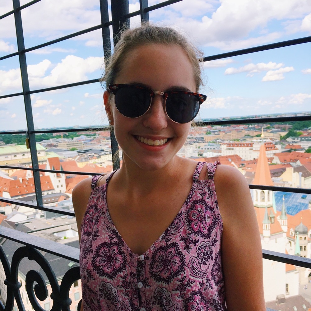 Meet your Posher, Sophia